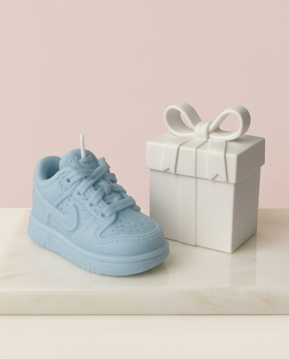 Sneaker & regalo, vela decorativa artesanal